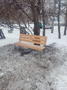 Московское шоссе 135,установка лавочки, ремонт отмостка и выход из подъезда